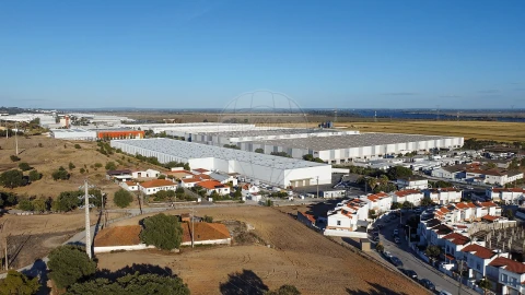 Terreno para Venda em Vila Nova da Rainha