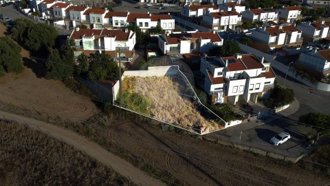 Terreno para Venda em Vila Nova da Rainha