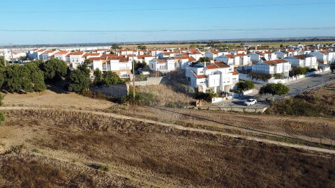 Terreno para Venda em Vila Nova da Rainha