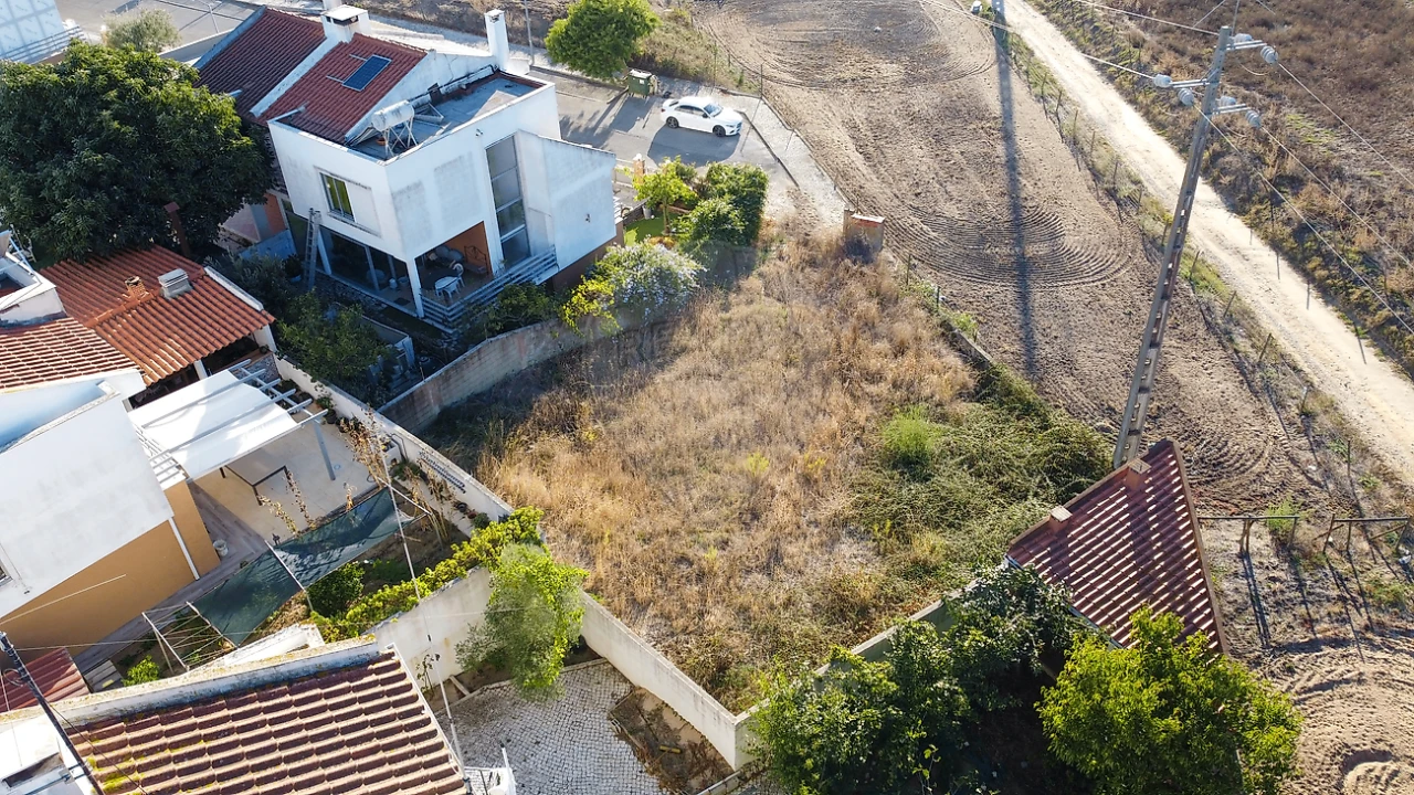 Terreno para Venda em Vila Nova da Rainha Foto 5