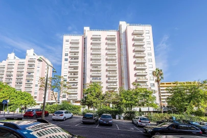 Apartamento T4 para Arrendamento em São Domingos de Benfica