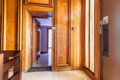 Apartamento T4 para Arrendamento em São Domingos de Benfica