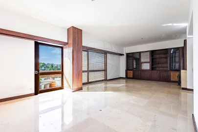 Apartamento T4 para Arrendamento em São Domingos de Benfica