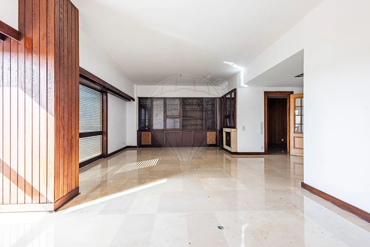Apartamento T4 para Arrendamento em São Domingos de Benfica Foto 19