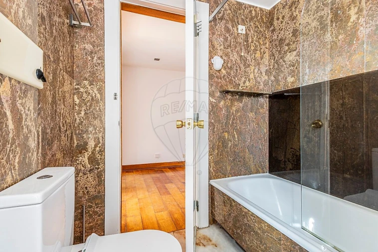 Apartamento T4 para Arrendamento em São Domingos de Benfica Foto 47