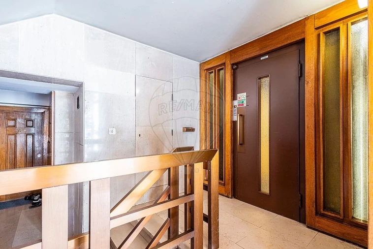 Apartamento T4 para Arrendamento em São Domingos de Benfica Foto 36