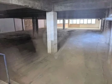 Loja para Arrendamento em Cedofeita, Santo Ildefonso, Sé, Miragaia, São Nicolau e Vitória