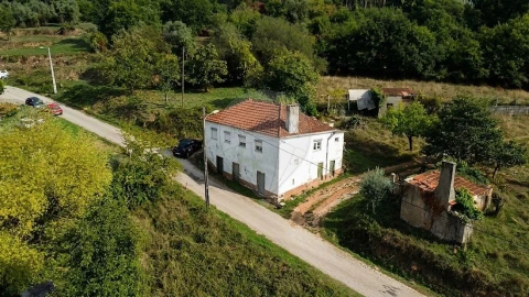 Moradia T4 para Venda em São Miguel, Santa Eufémia e Rabaçal