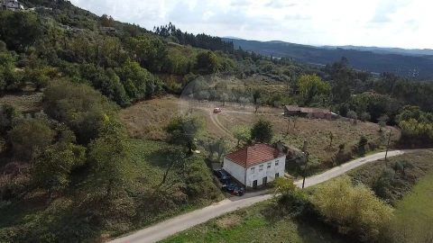 Moradia T4 para Venda em São Miguel, Santa Eufémia e Rabaçal
