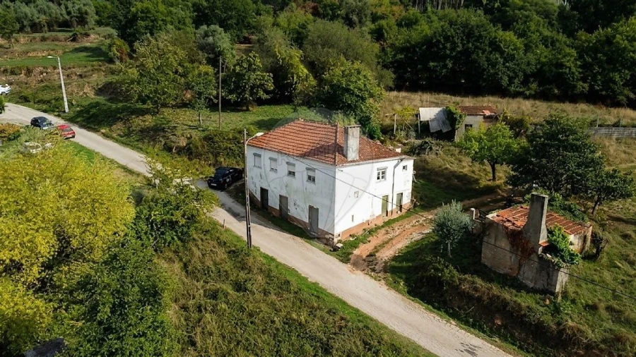 Moradia T4 para Venda em São Miguel, Santa Eufémia e Rabaçal Foto 11