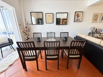 Apartamento T2 para Venda em Rio de Mouro
