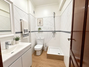 Apartamento T2 para Venda em Rio de Mouro