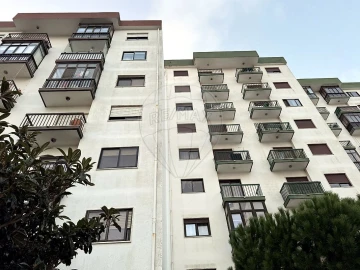 Apartamento T2 para Venda em Rio de Mouro