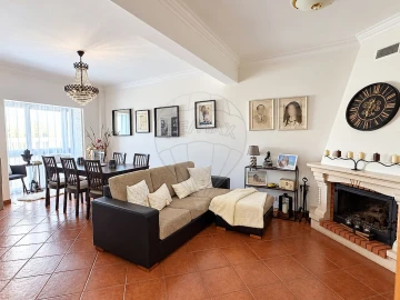 Apartamento T2 para Venda em Rio de Mouro