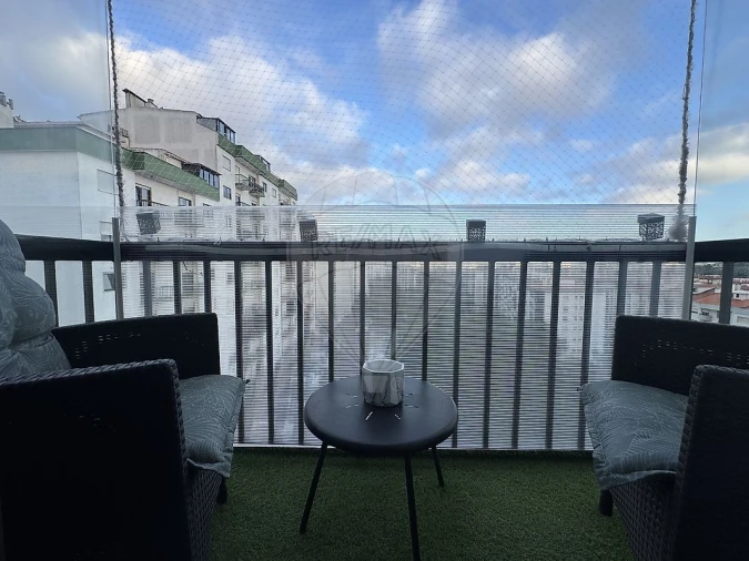 Apartamento T2 para Venda em Rio de Mouro Foto 21