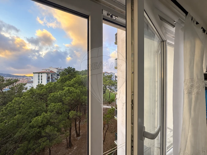 Apartamento T2 para Venda em Rio de Mouro Foto 7