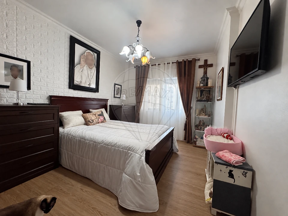 Apartamento T2 para Venda em Rio de Mouro Foto 12