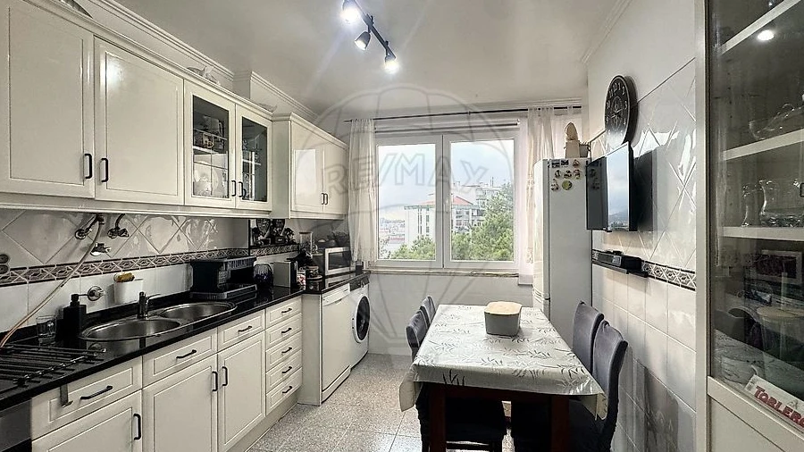 Apartamento T2 para Venda em Rio de Mouro