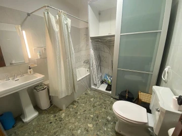 Apartamento T4 para Arrendamento em Massamá e Monte Abraão
