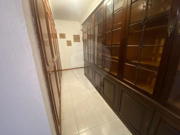Apartamento T4 para Arrendamento em Massamá e Monte Abraão