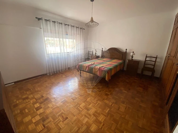 Apartamento T4 para Arrendamento em Massamá e Monte Abraão Foto 3