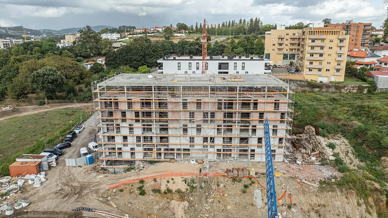 Apartamento T1 para Venda em Antas e Abade de Vermoim Foto 6