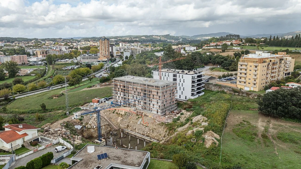 Apartamento T1 para Venda em Antas e Abade de Vermoim Foto 12
