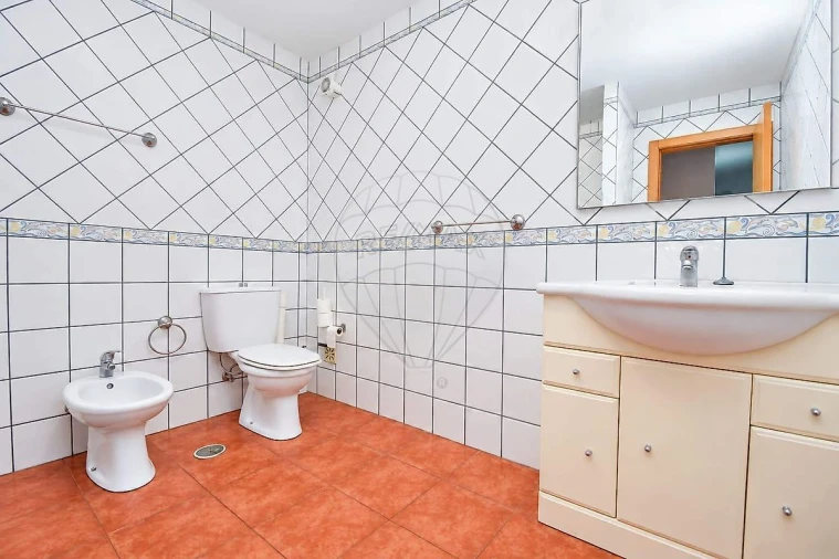 Apartamento T2 para Venda em Santo Isidoro Foto 21