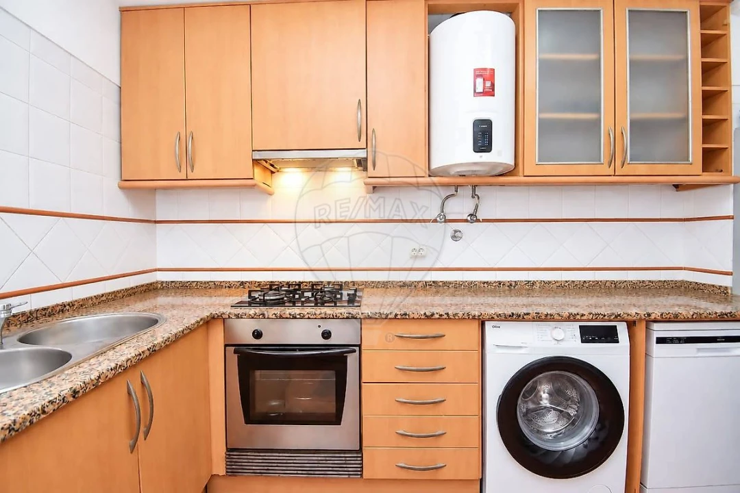Apartamento T2 para Venda em Santo Isidoro Foto 14