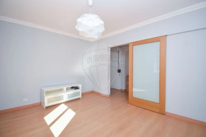 Apartamento T3 para Arrendamento em Olivais