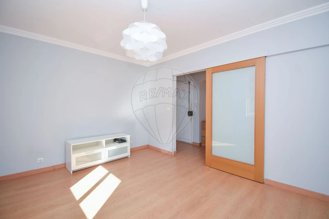 Apartamento T3 para Arrendamento em Olivais Foto 16