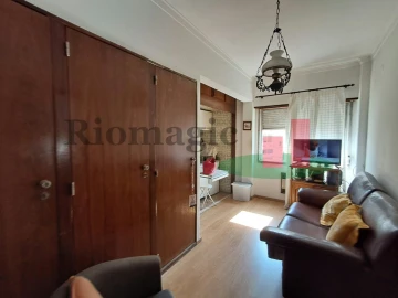 Apartamento T1 para Venda em Ajuda