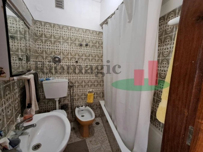 Apartamento T1 para Venda em Ajuda Foto 8