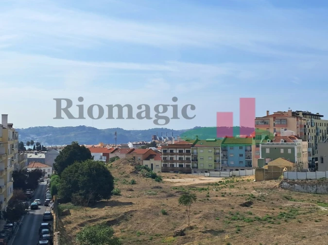 Apartamento T1 para Venda em Ajuda Foto 10