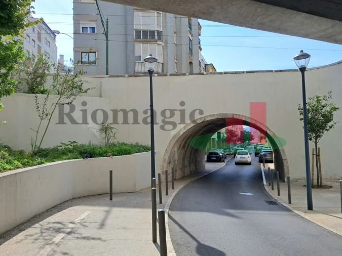 Apartamento T1 para Venda em Ajuda Foto 14