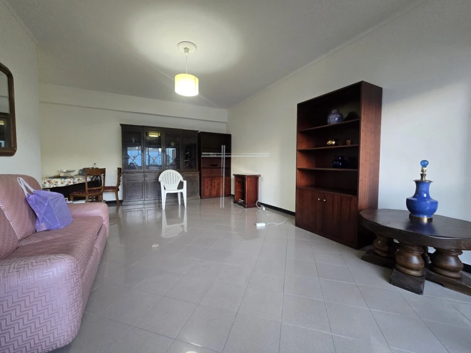 Apartamento T1 para Venda em Avenidas Novas Foto 3
