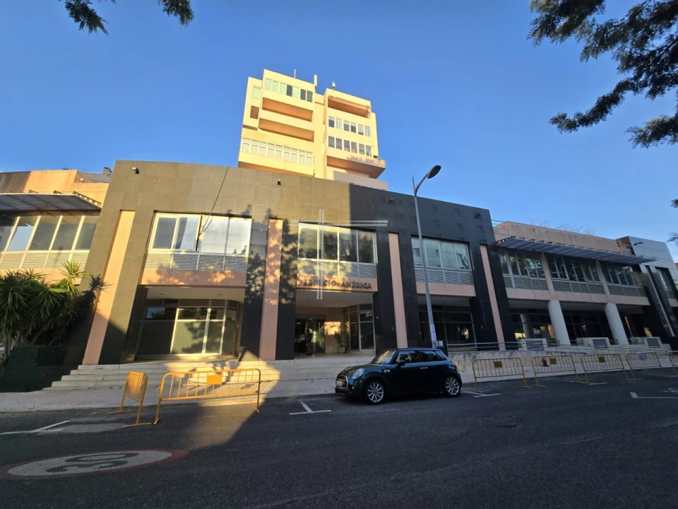 Apartamento T1 para Venda em Avenidas Novas Foto 17