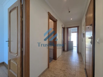 Apartamento T2 para Venda em Mina de Água