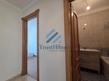 Apartamento T2 para Venda em Mina de Água