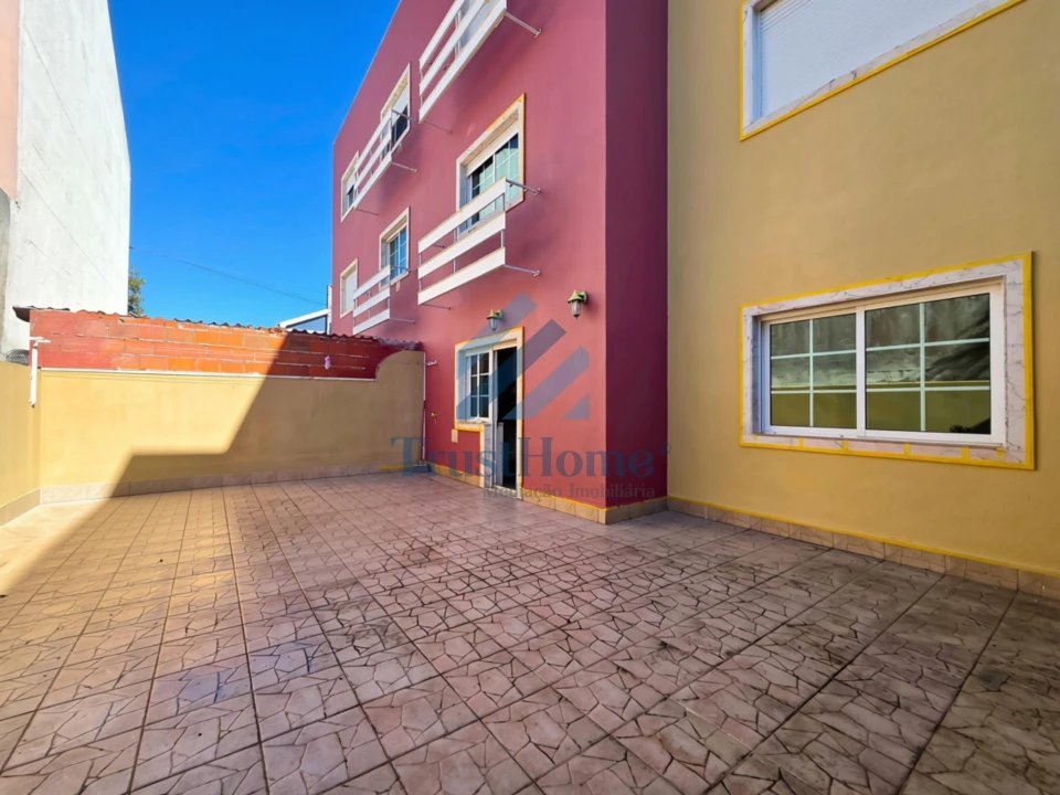 Apartamento T2 para Venda em Mina de Água Foto 1