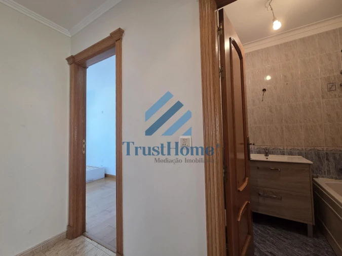 Apartamento T2 para Venda em Mina de Água Foto 9