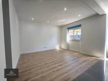 Apartamento T2 para Venda em Venteira