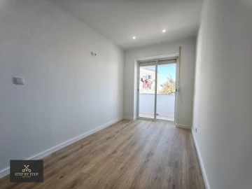 Apartamento T2 para Venda em Venteira
