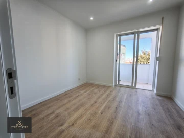 Apartamento T2 para Venda em Venteira