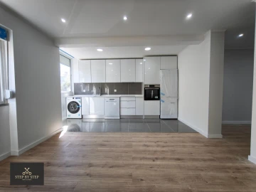 Apartamento T2 para Venda em Venteira