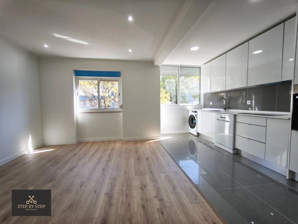 Apartamento T2 para Venda em Venteira Foto 11