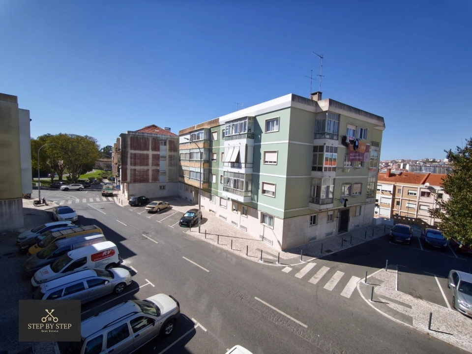 Apartamento T2 para Venda em Venteira Foto 36