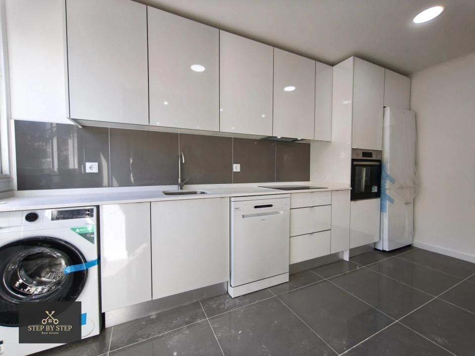 Apartamento T2 para Venda em Venteira Foto 7