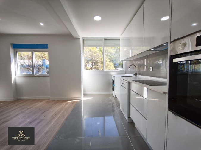 Apartamento T2 para Venda em Venteira Foto 12