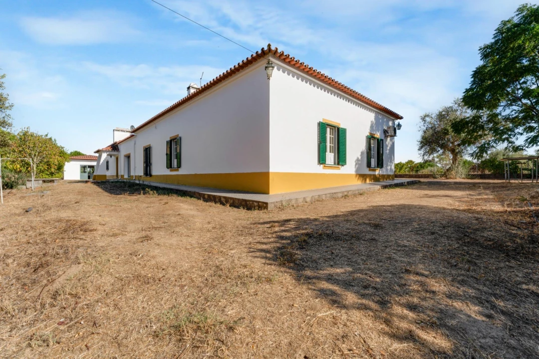 Moradia T4 para Venda em Bacelo e Senhora da Saúde Foto 7